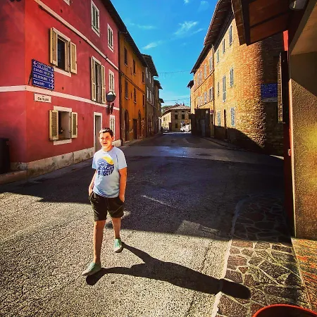 Magical Di Gioia Large 6-bedroom Family With Breathtaking Views, Private Garden And Olive Grove - In A Cool Village On The Umbria Tuscany Border Villa