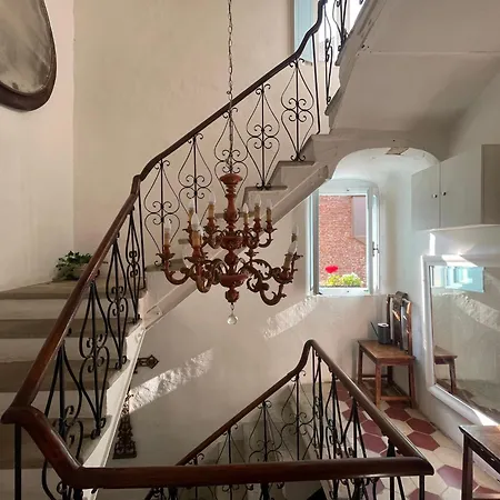 Magical Di Gioia Large 6-bedroom Family With Breathtaking Views, Private Garden And Olive Grove - In A Cool Village On The Umbria Tuscany Border