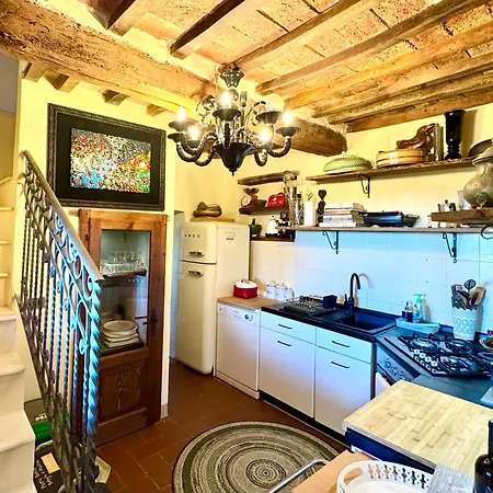 Villa Gioiella Sleeps 13 Where Tuscany Meets Umbria Stunning Sunsets & Italian Village Life *