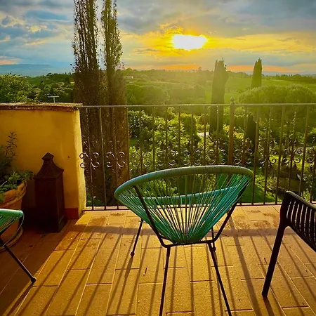 Villa Magical Di Gioia Large 6-bedroom Family With Breathtaking Views, Private Garden And Olive Grove - In A Cool Village On The Umbria Tuscany Border Gioiella