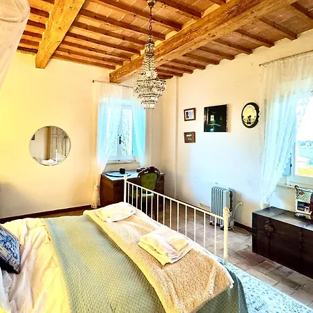 Sleeps 13 Near Cortona & Montepulciano Villa *