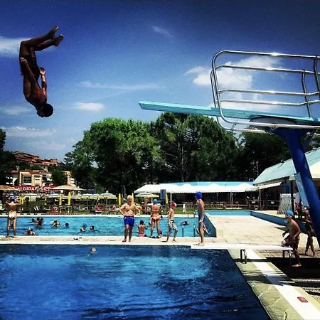 Sleeps 13 Near Cortona & Montepulciano *